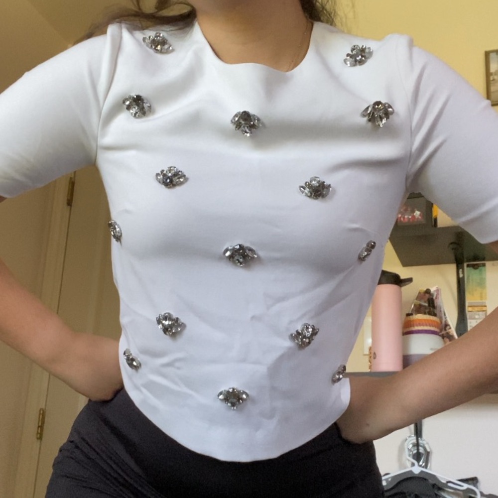 White Crop-Top with Jewel pattern